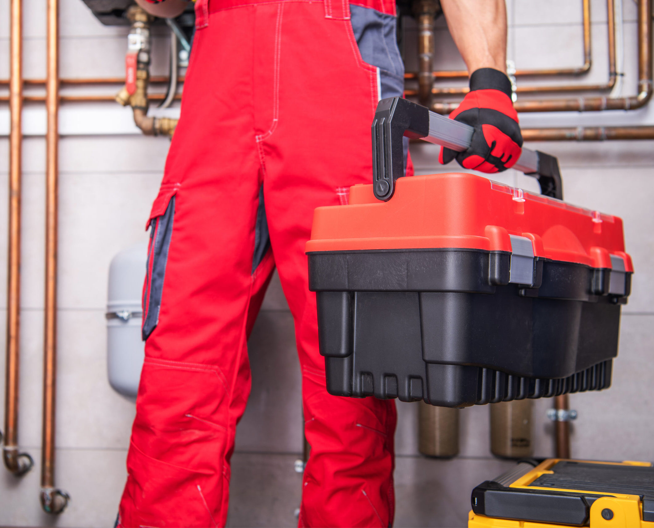 installateur notdienst stern-installateur.at - arbeiter mit ausrüstung